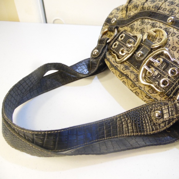 Guess Monogram Canvas & black Leather Shoulder Bag - Picture 5 of 8